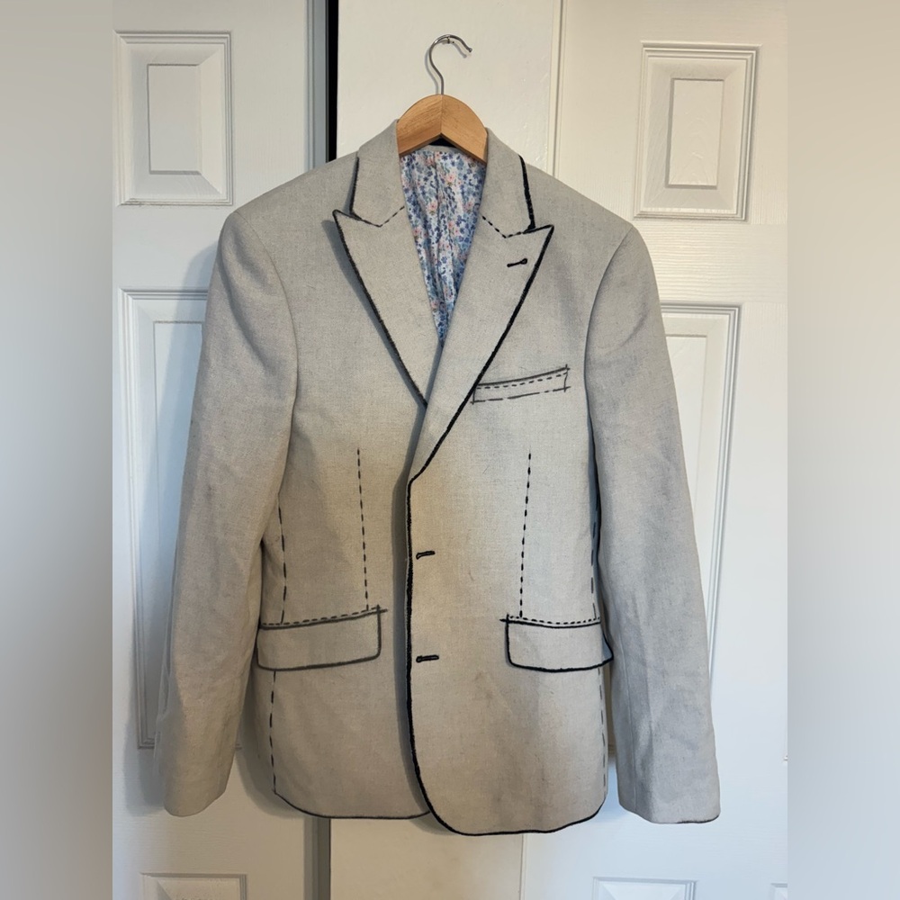 Harry Brown London Light Gray Blazer with Black Deconstructed Detailing